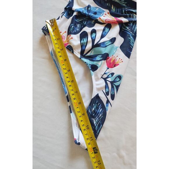 Ladies One Piece Swimsuit Large Blue Pink Floral women’s swimsuit - Picture 8 of 9